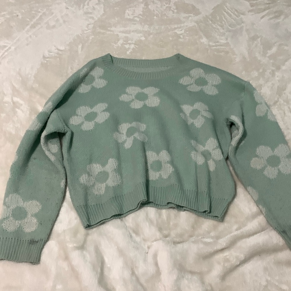Fuzzy light green flower sweater